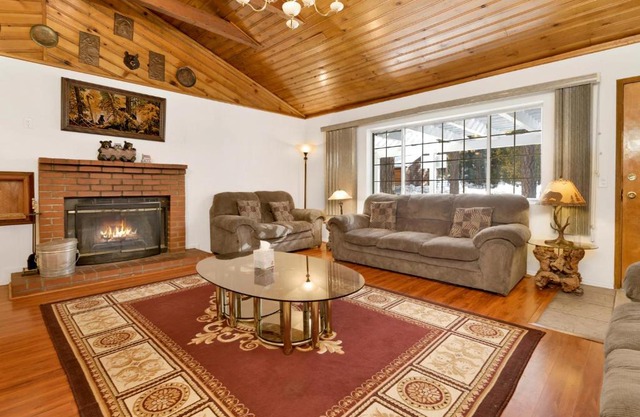 Cozy Summit- Cozy Central Resort Chalet- Minutes to Activities