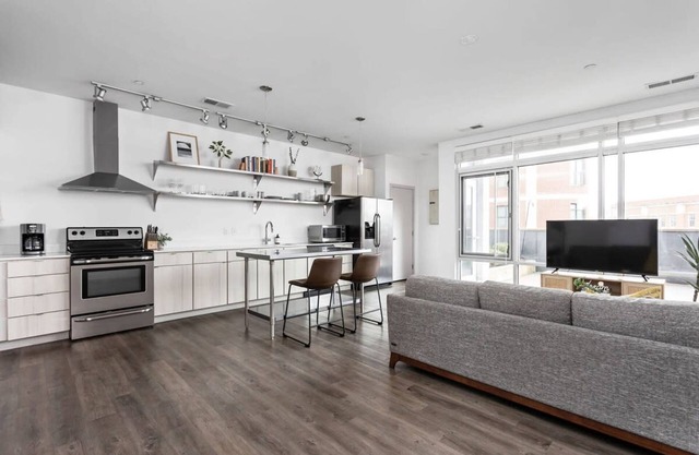 Cozysuites I Trendy 1BR Bottleworks Indy 1