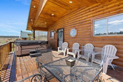 Creek Sanctuary Hot Tub and Fire Pit