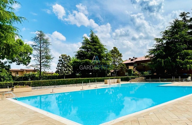 Crono Apartment - A 200 metros del lago de Garda en exclusiva Residencia con piscina