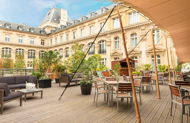 Crowne Plaza Paris Republique by IHG