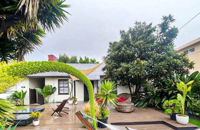 Cubier: Scenic Manor of Inglewood (SHW-LAD)