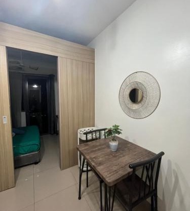 Cuddle Cabin Staycation