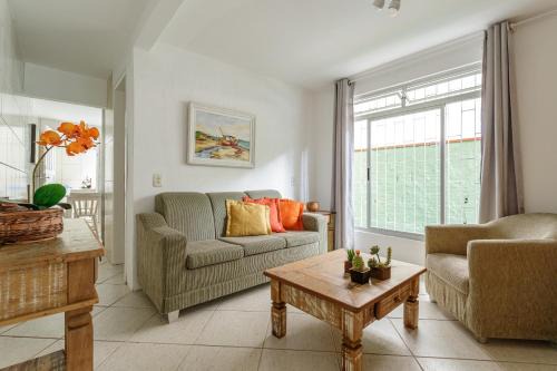 CUSTO X BENEFÍCIO COM CONFORTO -AR COND-wifi