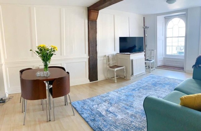 Cute and characterful apartment overlooking historic market square