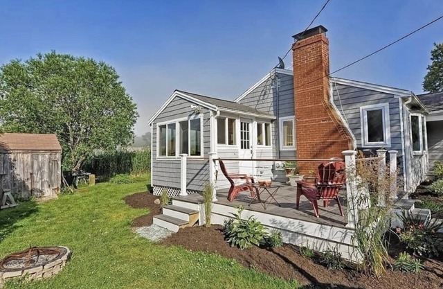 Cute family home in a beautiful beach town