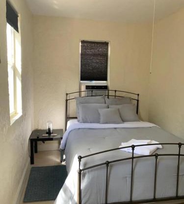 Cute Private Room, near the Airport - Free parking - 02