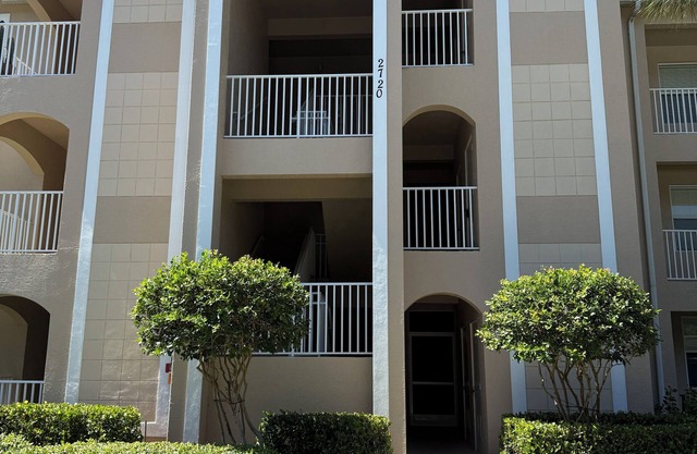 Cypress Woods Golf & Country Club, Beautiful 2 Bed/2Bath Condo, 1st Floor