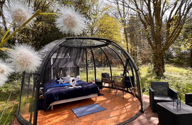 Dôme Atmo'sphère, la tête dans les étoiles avec accès piscine