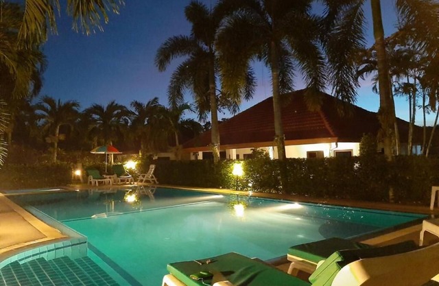 D&K Smiley Phuket Resort