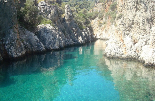 Goletas diarias y durante la noche Kaş-Kalkan y Kekova