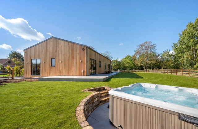 Daisy's Barn - Cuatro Habitaciones Casa, Capacidad 8