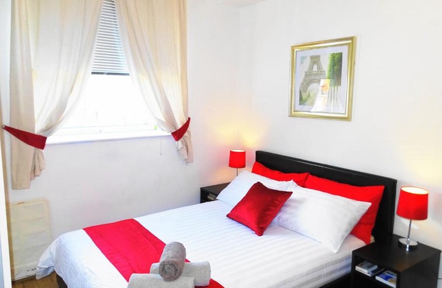 Dani Hampstead Studio