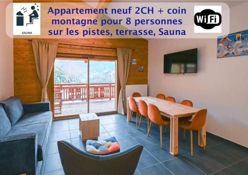 Dans résidence neuve LE SNOW ROC sur les pistes, appartement 8 personnes 2 chambres et coin montagne avec Terrasse WIFI et SAUNA