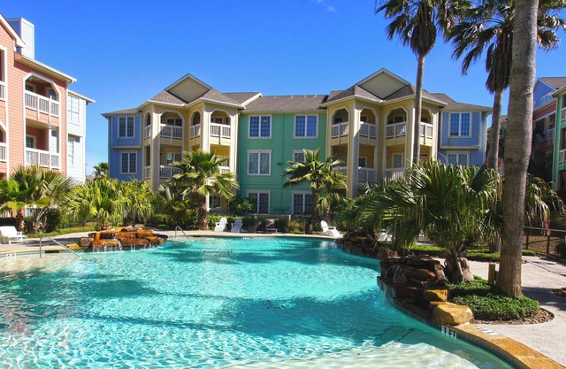 Dawn 236 - Turtle Romance