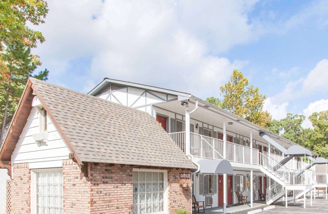 Days Inn by Wyndham Eureka Springs