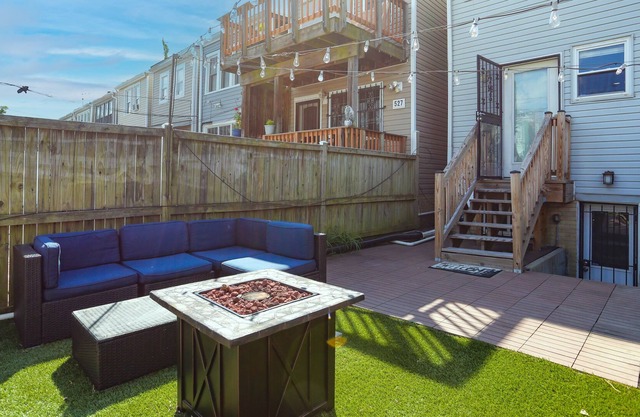 DC Rowhouse w/ Private Backyard | Close to H St