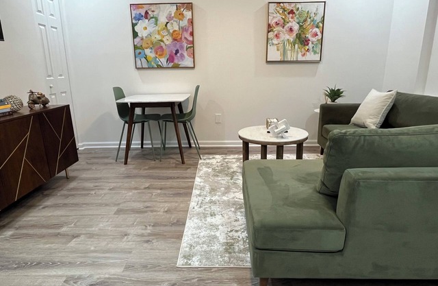 DC Tranquil 2BR w/ Laundry, Parking & Dishwasher