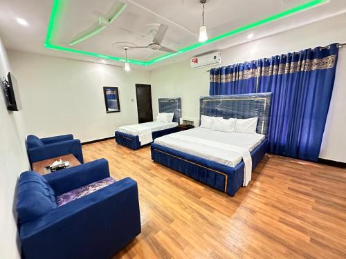 Decent Lodge Guest House