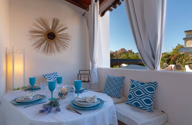 DELICIOSA VILLA DE DOS FAMILIAS EN OROSEI-CALA LIBEROTTO: ¡18 PLAYAS FABULOSAS!