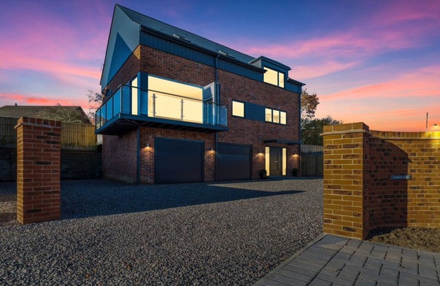 Delightful newly built 4-bedroom detached house