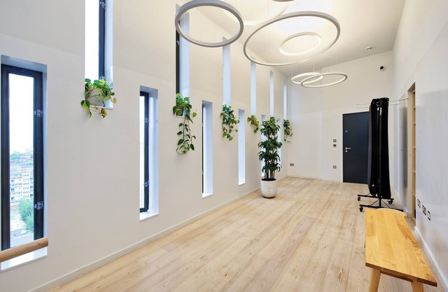 Deluxe one-bedroom apartment in Poplar