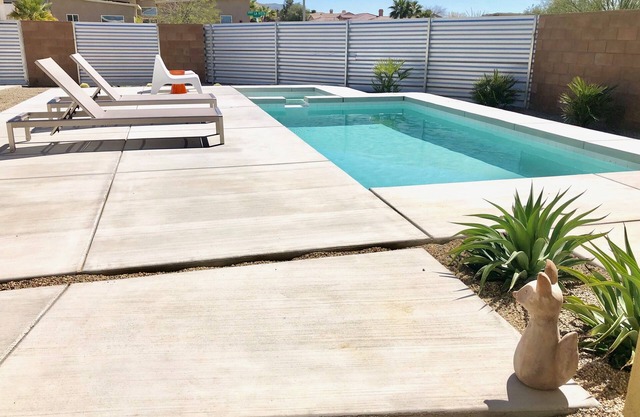 Desert Fox - Una casa de mediados de siglo con piscina / spa