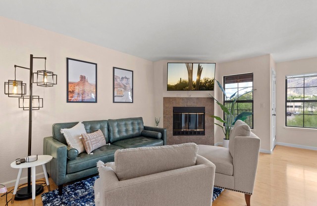 Desert Hideaway - Modern 2 Bdr w/ Mountain Views, Pool, & Hot Tub
