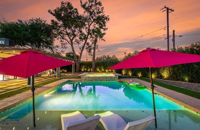 Desert Winds @ Windsor|Pool+Spa|Volleyball