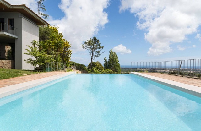 Encantadora casa con piscina - vistas al mar y montaña