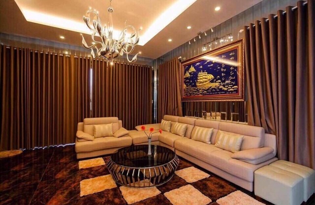 Villa de diseño 08 dormitorios y piscina grande