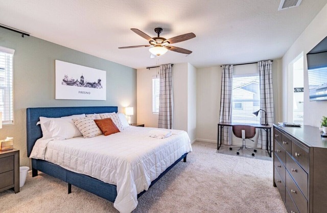 Designer 3.5 Bedroom, 2023 Built Home in Fresno near the Airport & Clovis