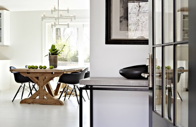 Recientemente renovado, la casa de Sag Harbor Village está a un corto paseo de Main Street