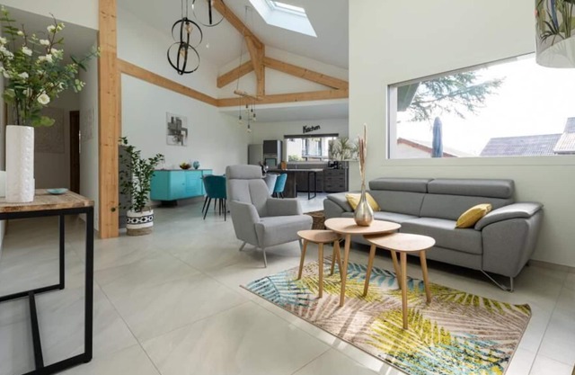 Detached 3 bedroom house ⭐️ 4 stars