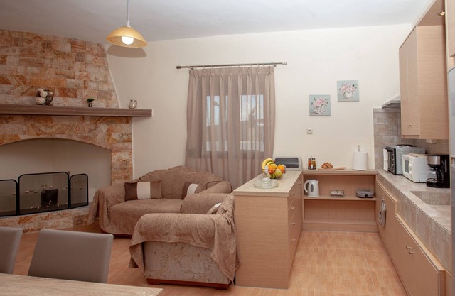 Dimitrios Cretan Home - Pieza y Naturaleza