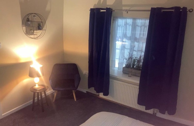 Dine & Rest, 1 bedroom apartment at little India