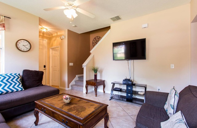 Bonito nuevo 3 dormitorios Townhome 1 milla de Disney