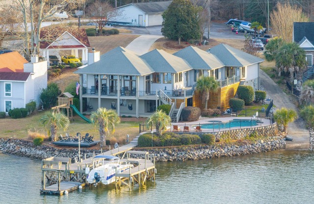 Dock Holiday - Lake Murray SC - Bomb Island Views!