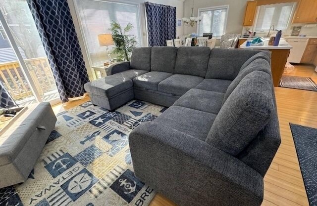 Dog-friendly home close to the beach w/balcony, wood fireplace, gas grill, AC