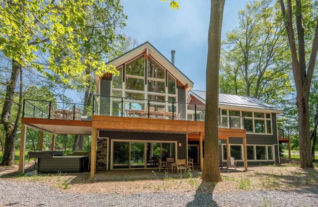 Dog Friendly Luxe Deep Creek Stay w/ Indoor Pool