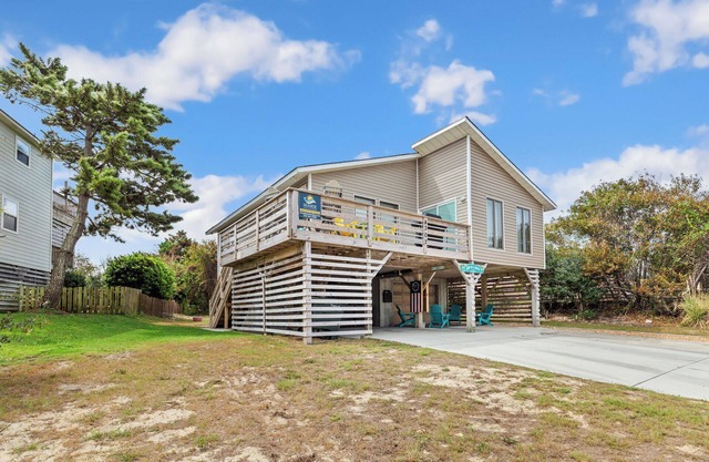 Dog-Friendly OBX Escape w/ Pool & Hot Tub