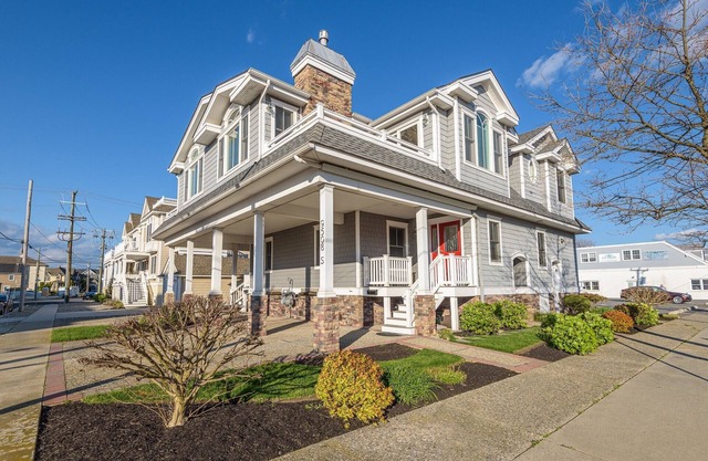 Dog Friendly Townhome in the heart of Stone Harbor