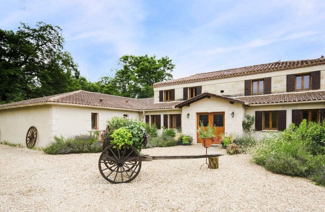 Domaine Des Champs - Ocho Habitaciones Villa, Capacidad 18