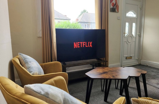 Doncaster Serviced Accommodation - 3 Bed House- Ideal for Contractors / Families