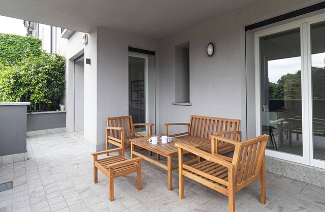 Donizetti 61 - One Bedroom Apartment, Sleeps 3