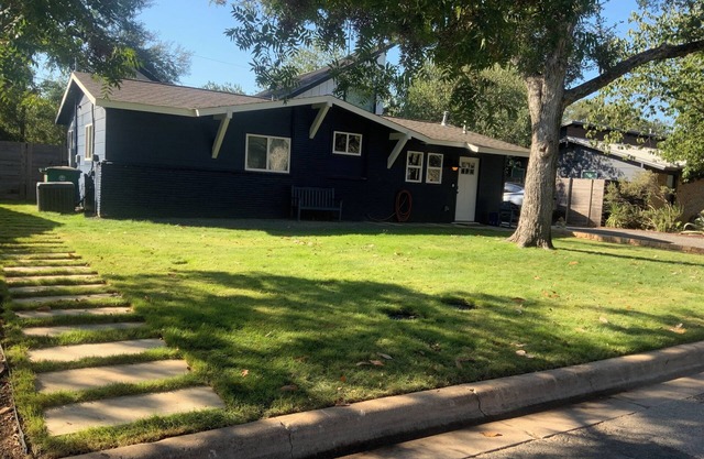 Don’t Mess With Texas! 3-Bedroom house in lovely South Austin with ice cold AC!