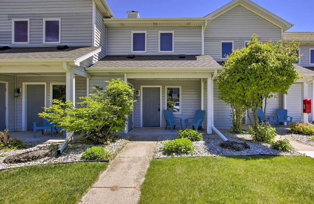 'Door County Getaway' - Walk to State Park!