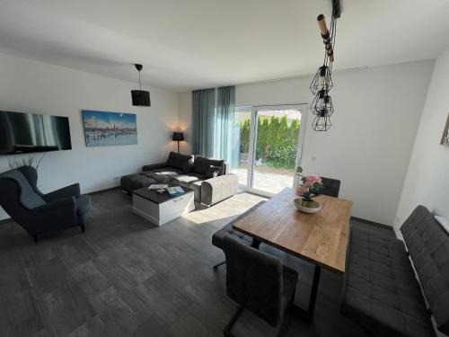 Doppelhaushälfte mit Terrasse