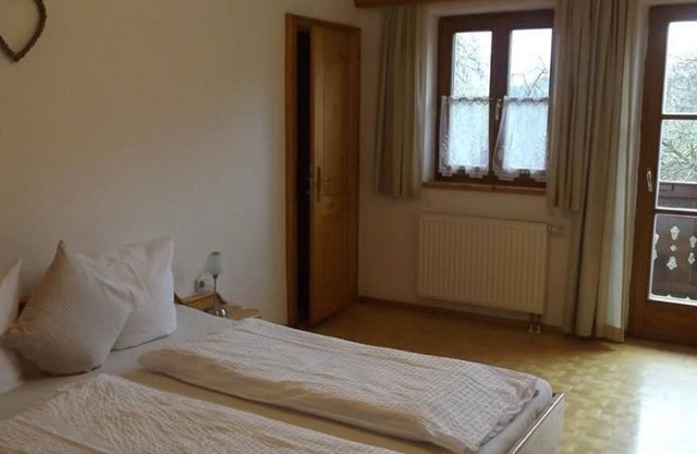 Doppelzimmer mit Balkon - Gasthof Steinbichler - Most- und Wildbauernhof Groiss