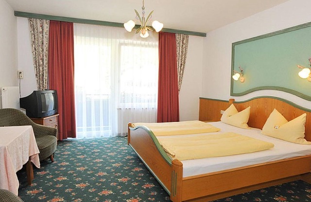 Doppelzimmer mit Dusche, WC - Hotel Bergglück